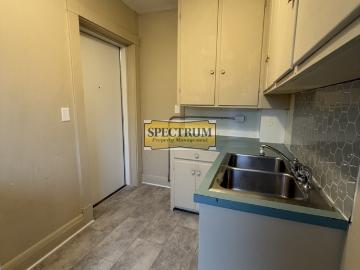 1 BR, 1 BA Apartment 77 Elm St, Waterville, ME 04901