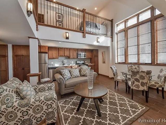 1 BR, 1 BA Apartment 77 South Stolp Avenue Unit Soonest Available, Aurora, IL 60506
