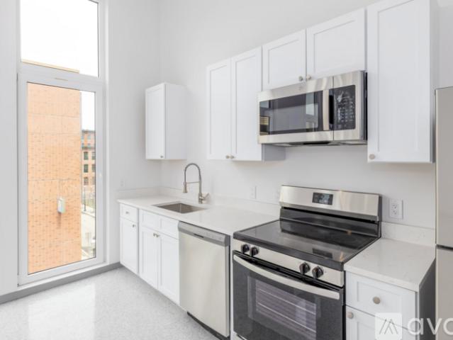 1 BR, 1 BA Apartment 78 Middlesex St, Unit 301, Lowell, MA 01852