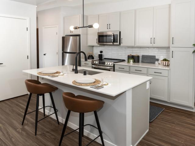 1 BR, 1 BA Apartment 7920 Minnetonka Boulevard Unit 012, Minneapolis, MN 55426