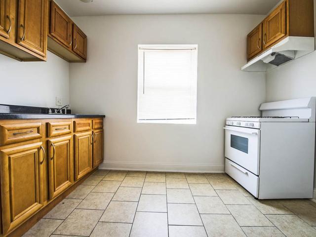 1 BR, 1 BA Apartment 7920 South Evans Avenue Unit 7926 2W, Chicago, IL 60619