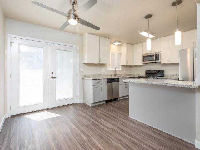 1 BR, 1 BA Apartment 794 Button Avenue Unit 25, Manteca, CA 95336