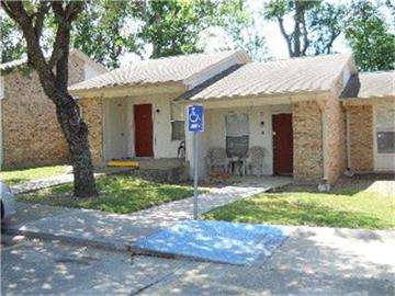 1 BR, 1 BA Apartment 700 Piner Street, Honey Grove, TX 75446
