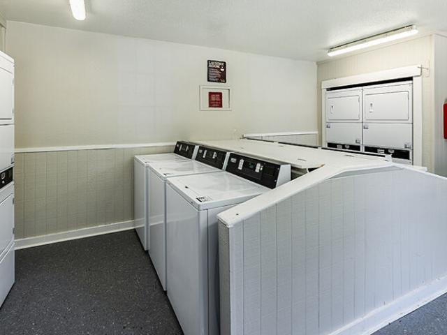 1 BR, 1 BA Apartment 704 East Waring Street Unit 233, Dayton, TX 77535