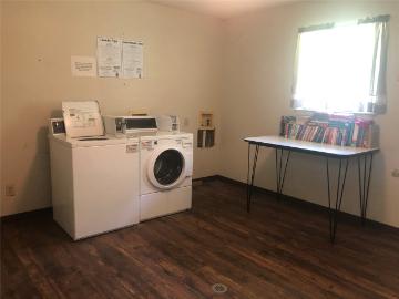 1 BR, 1 BA Apartment 709 Witt Street, Wolfe City, TX 75496