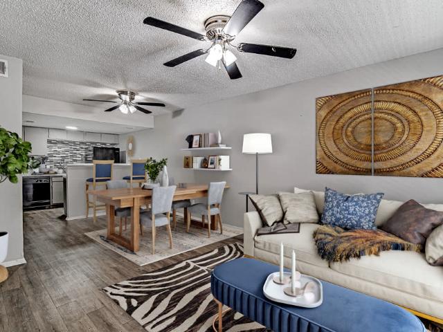 1 BR, 1 BA Apartment 711 Grand Court Unit 1 717 19, Arlington, TX 76013