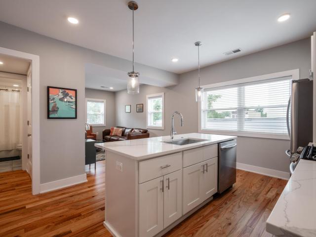 1 BR, 1 BA Apartment 714 11th St NE, Washington, DC 20002