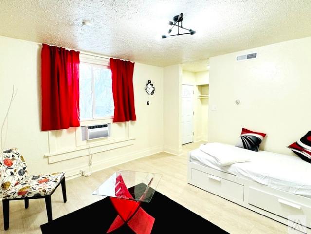 1 BR, 1 BA Apartment 715 East Parker Lane, Unit 1, South Salt Lake, UT 84106