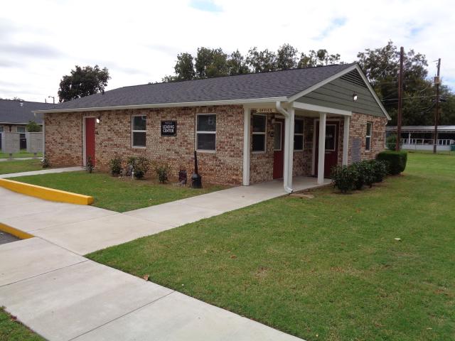1 BR, 1 BA Apartment 716 Park Street, Burkburnett, TX 76354