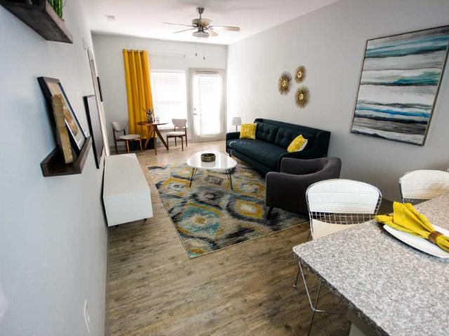 1 BR, 1 BA Apartment 718 E Georgia St Unit 130, Indianapolis, IN 46202