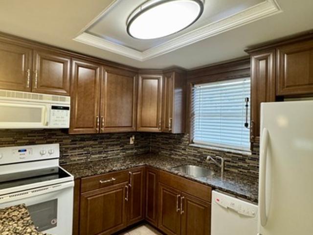 1 BR, 1 BA Apartment 719 Lori Drive, Unit 108, Palm Springs, FL 33461