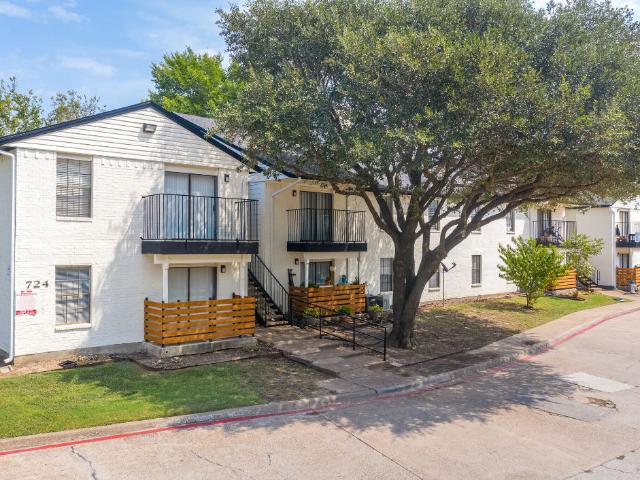 1 BR, 1 BA Apartment 724 West Miller Road Unit 1 724 202, Garland, TX 75041