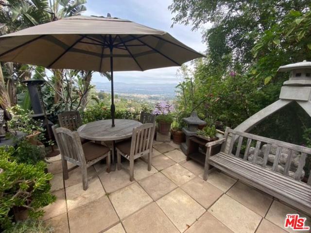 1 BR, 1 BA Apartment 7287 Pacific Vw Dr, Los Angeles, CA 90068