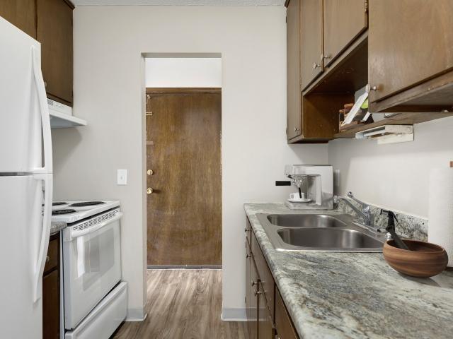 1 BR, 1 BA Apartment 730 5th Street SW Unit 700 304, Saint Paul, MN 55112