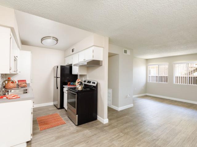 1 BR, 1 BA Apartment 730 VÃ­a De Luna Unit 014, Corona, CA 92882