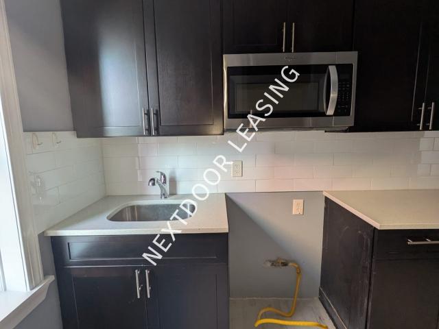 1 BR, 1 BA Apartment 731 Avenue A, Bayonne, NJ 07002