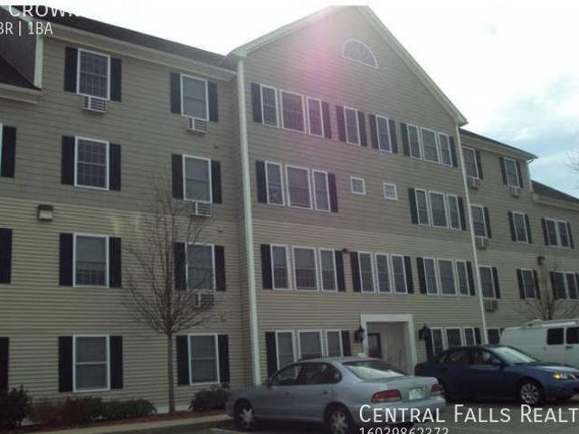 1 BR, 1 BA Apartment 7 Crown Point Drive, Dover, NH 03820