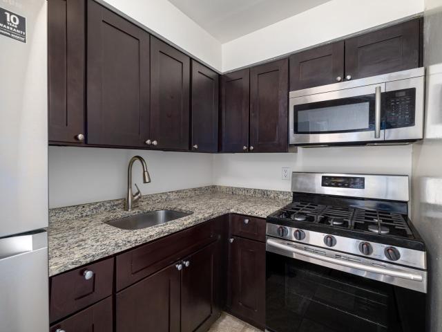 1 BR, 1 BA Apartment 7 S Lake Dr Unit 1A, Hackensack, NJ 07601