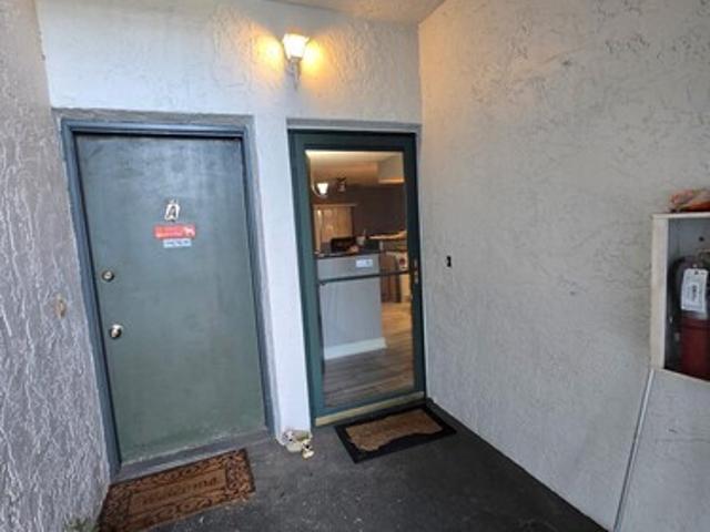 1 BR, 1 BA Apartment 853 North Keene Road, Unit B, Clearwater, FL 33755