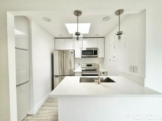 1 BR, 1 BA Apartment 850 N Van Ness Ave, Unit 6, Santa Ana, CA 92701