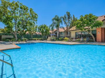 1 BR, 1 BA Apartment 850 North Center Avenue Unit 29E, Ontario, CA 91764
