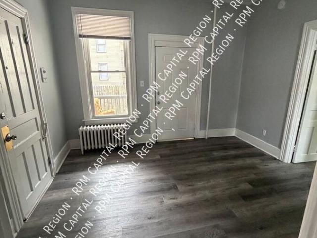 1 BR, 1 BA Apartment 852 Union St, Schenectady, NY 12308