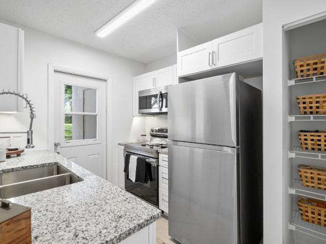 1 BR, 1 BA Apartment 8530 Southwest 1st Street Unit 03 209, Hollywood, FL 33025