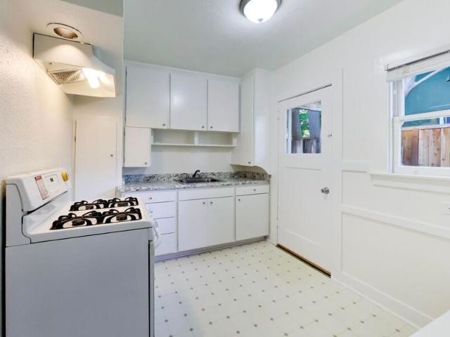 1 BR, 1 BA Apartment 857 Partridge Avenue, Menlo Park, CA 94025