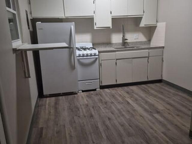 1 BR, 1 BA Apartment 856 Madison Ave, Unit 854, Barberton, OH 44203