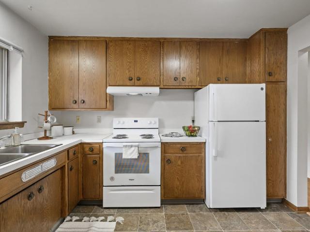 1 BR, 1 BA Apartment 85 & 90 Imperial Drive West Unit 90 204, Saint Paul, MN 55118