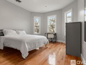 1 BR, 1 BA Apartment 86 Marine Rd, Unit 2, Boston, MA 02127