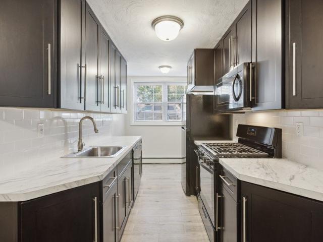 1 BR, 1 BA Apartment 86 Hillyer Street Unit A06, Orange, NJ 07050
