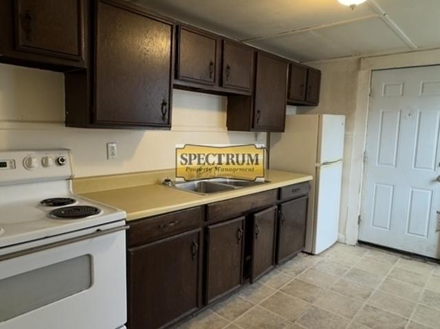 1 BR, 1 BA Apartment 88 Elm St, Waterville, ME 04901