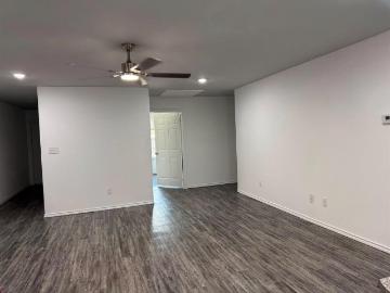 1 BR, 1 BA Apartment 800 Sycamore Street, Commerce, TX 75428