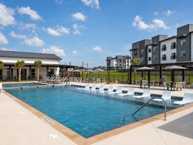 1 BR, 1 BA Apartment 801 Steel Timber Drive Unit 2208, Manchaca, TX 78652