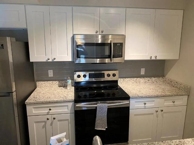 1 BR, 1 BA Apartment 8024 Southside Blvd Unit 169, Jacksonville, FL 32256