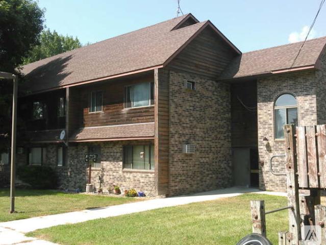 2 BR, 1 BA Apartment 804 Evergreen Ave, Unit 804 Evergreen 2 bedroom, Olivia, MN 56277
