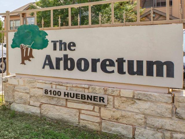 1 BR, 1 BA Apartment 8100 Huebner Road Unit 4 4 414, San Antonio, TX 78240