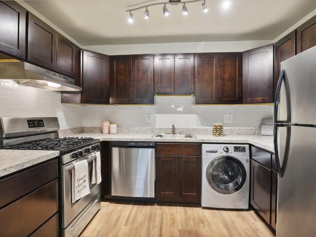 1 BR, 1 BA Apartment 810 Kay Court Unit 806 316, Laurel, MD 20707