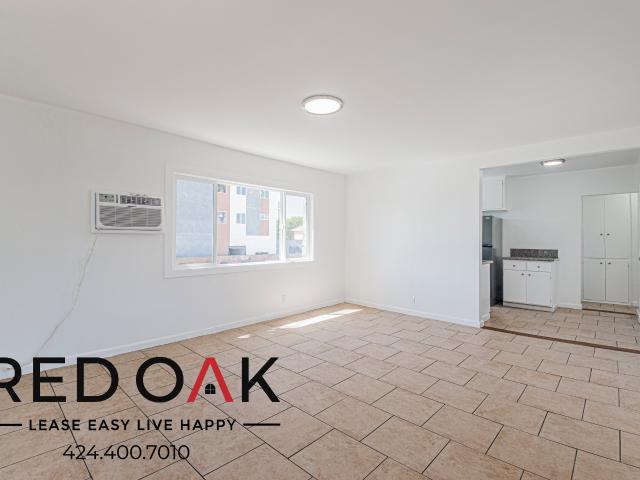 1 BR, 1 BA Apartment 8118 South Western Avenue, Los Angeles, CA 90047