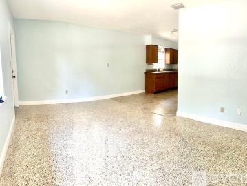 1 BR, 1 BA Apartment 812 Bayou Avenue, Unit B, Tarpon Springs, FL 34689