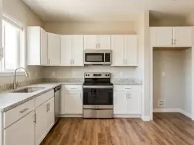 1 BR, 1 BA Apartment 812 Comal Street, Dallas, TX 75203