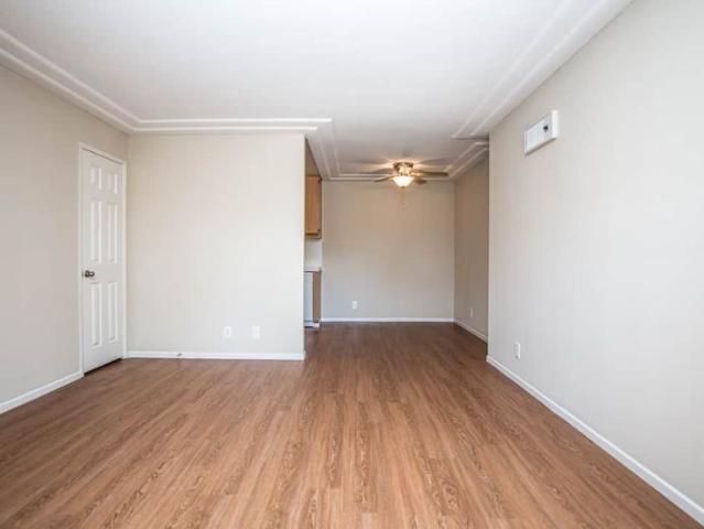 1 BR, 1 BA Apartment 8148 Genesee Ave Unit 105, San Diego, CA 92122