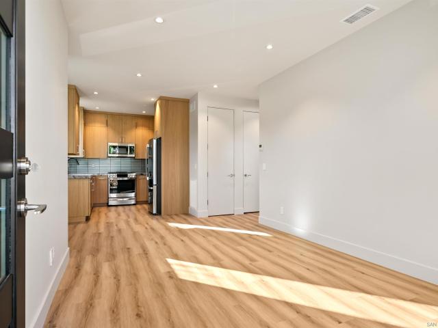 1 BR, 1 BA Apartment 8168 Paseo Del Ocaso, La Jolla, CA 92037