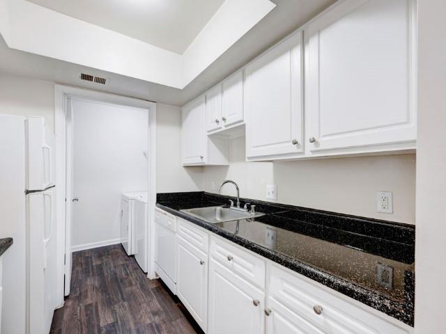 1 BR, 1 BA Apartment 8206 Streamside Drive Unit 206202, Gaithersburg, MD 20879