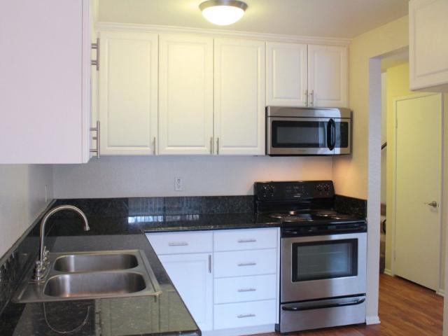 1 BR, 1 BA Apartment 8211 San Angelo Drive Unit F04, Huntington Beach, CA 92647