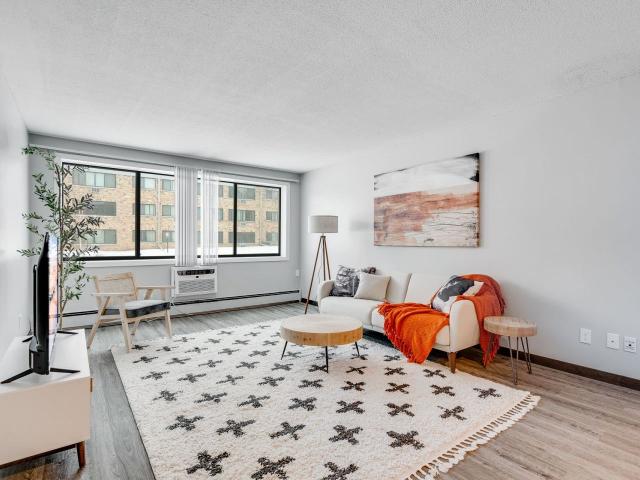 1 BR, 1 BA Apartment 8224 West 30th 1/2 Street Unit 103, Minneapolis, MN 55426