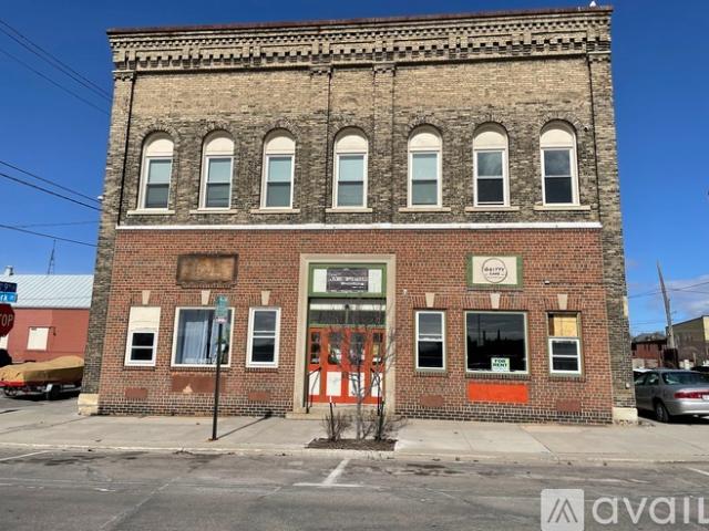 1 BR, 1 BA Apartment 824 York St, Unit 6, Manitowoc, WI 54220