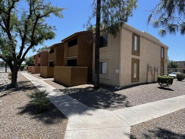 1 BR, 1 BA Apartment 825 S. River Drive, Tempe, AZ 85281