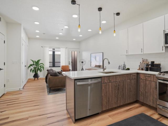 1 BR, 1 BA Apartment 828 South Richards St Unit 504, Salt Lake City, UT 84101